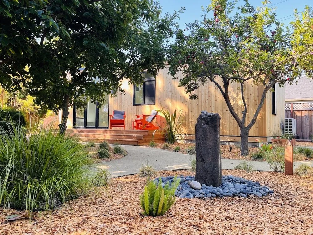 Expert yard cleanup service experts serving Redwood City, CA - Green Bay Landscaping