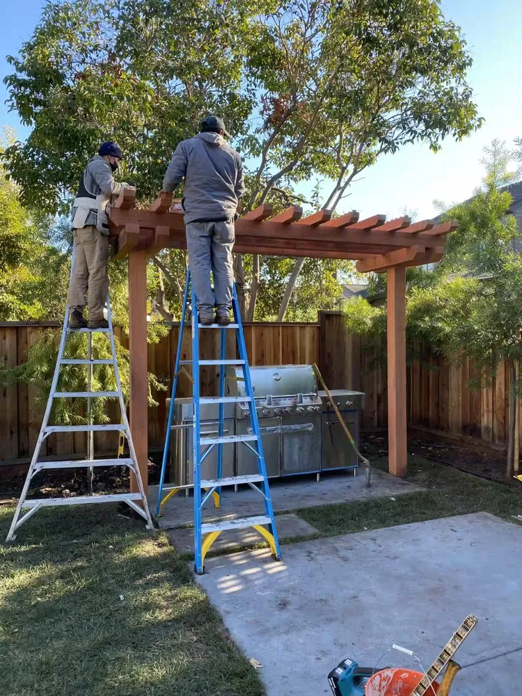 Affordable lawn care service in Redwood City, CA - Green Bay Landscaping