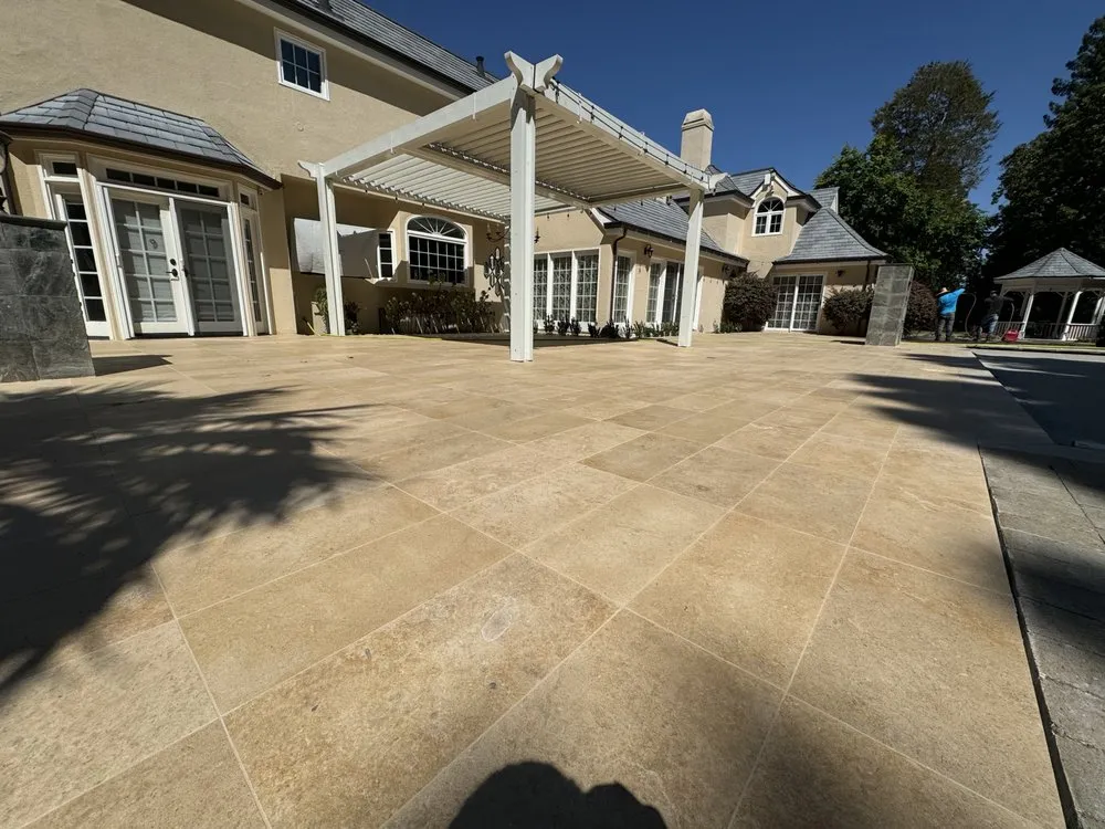 Professional residential landscaping in Redwood City, CA by Green Bay Landscaping