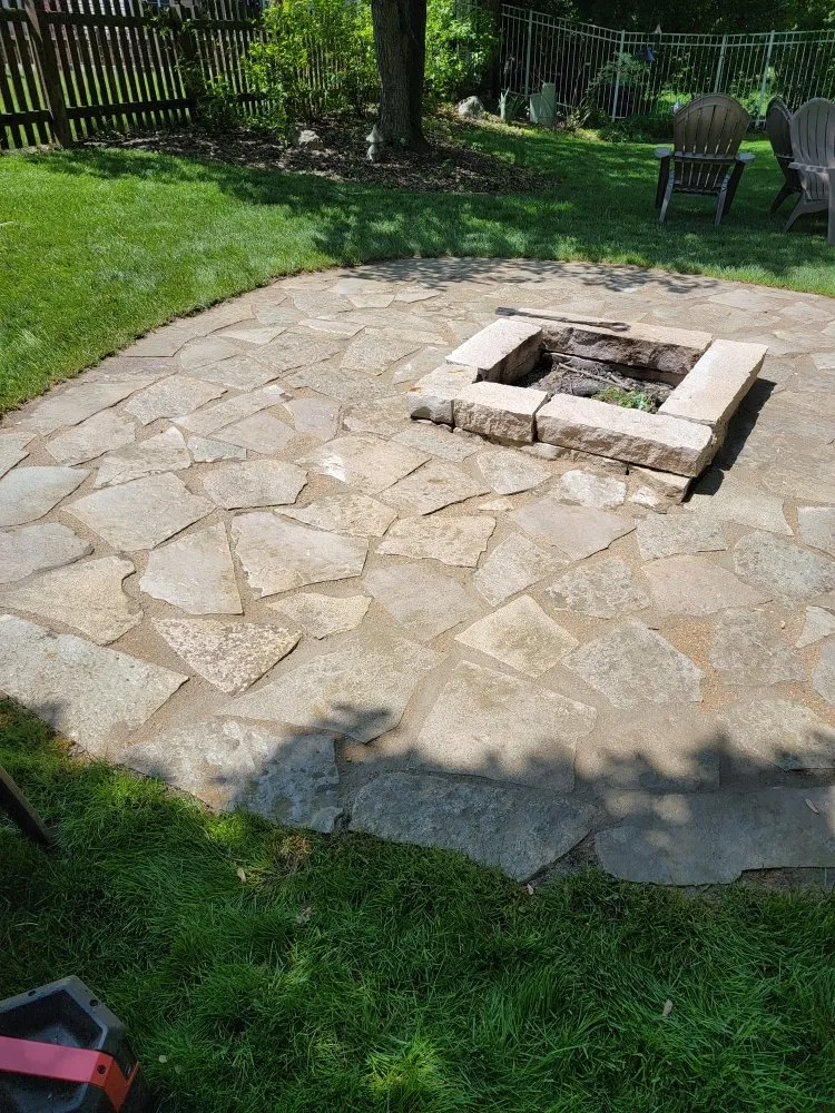 Expert garden landscaping experts serving West Chicago, IL - Green Bay Landscaping