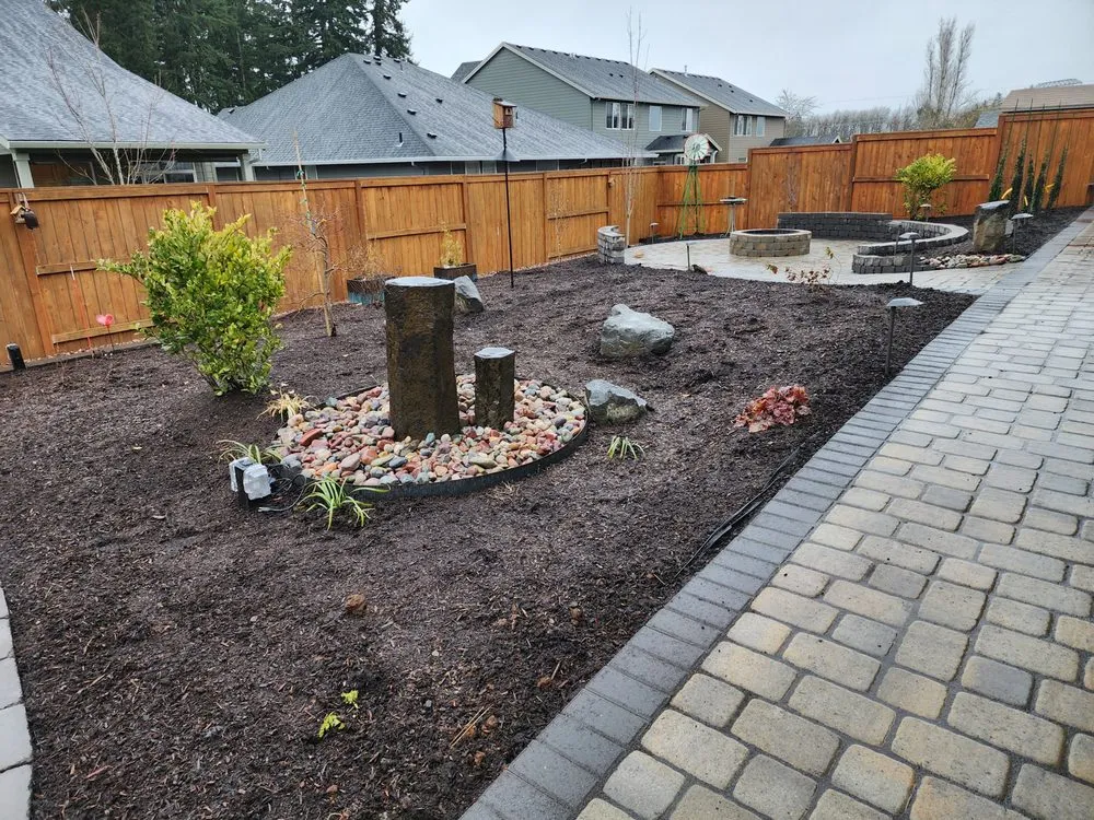 Top-rated residential landscaping for year-round maintenance across Oregon City, OR - Green Bee Landscape Maintenance LCB 9900