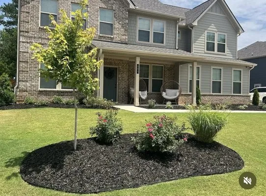 Green Blade Lawn Service Logo