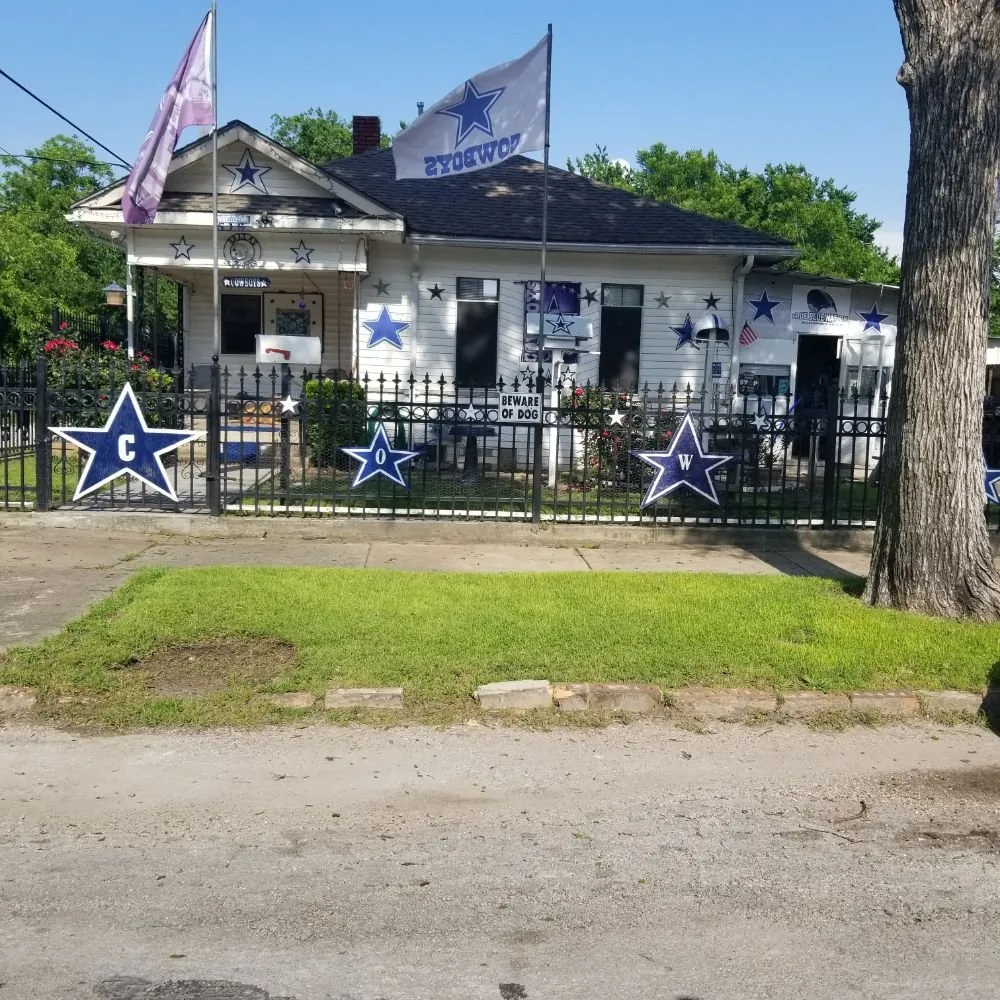 Reliable yard maintenance in Dallas, TX by Green Blade Turf Management