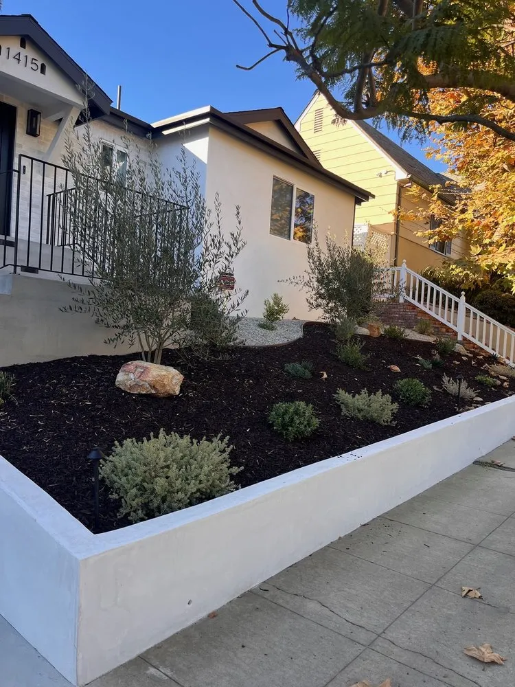 Professional landscape design experts serving Canoga Park, CA - Green Cactus Landscapes