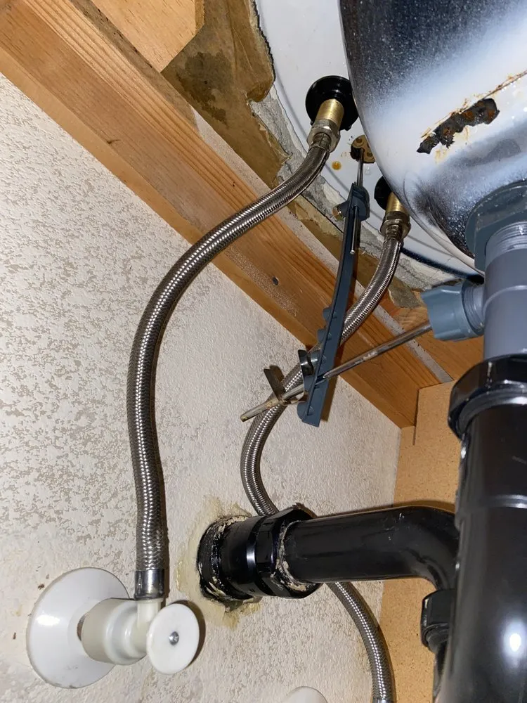 Trusted lawn care service for homes in Lamont, CA by Green Care