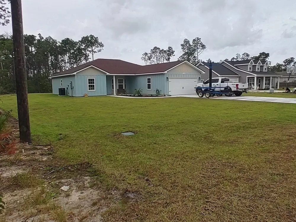 Trusted yard cleanup service for homes in Lynn Haven, FL by Green Carpet Lawn Care