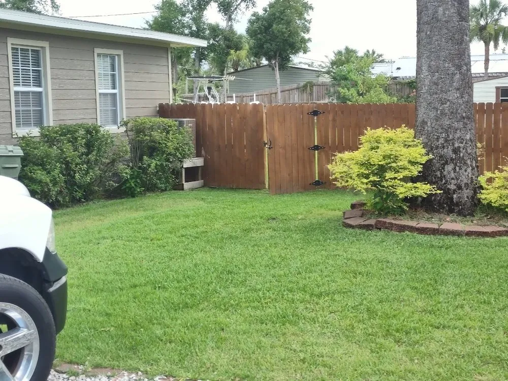 Custom landscape design experts serving Lynn Haven, FL - Green Carpet Lawn Care