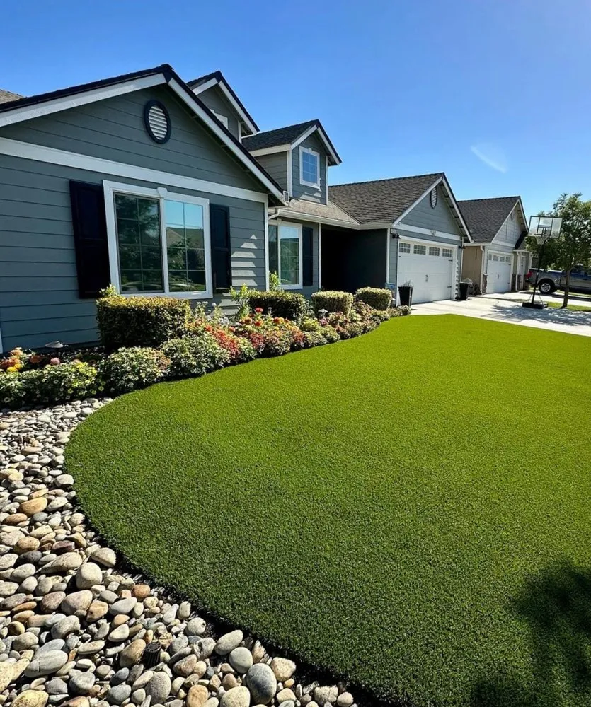 Affordable lawn care service in Sarasota, FL by Green Castle Lawn Care