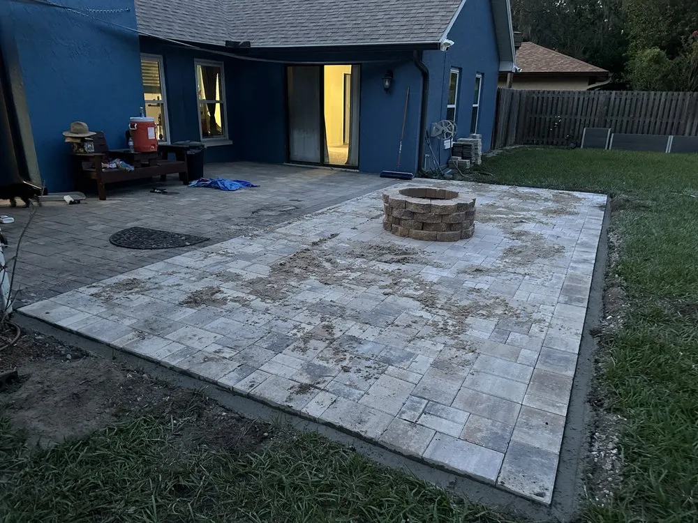 Reliable lawn care service experts serving Sarasota, FL - Green Castle Lawn Care