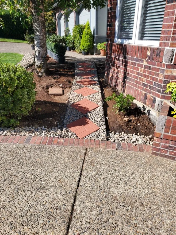 Trusted lawn mowing service in Fairview, OR - Green City Landscape Maintenance