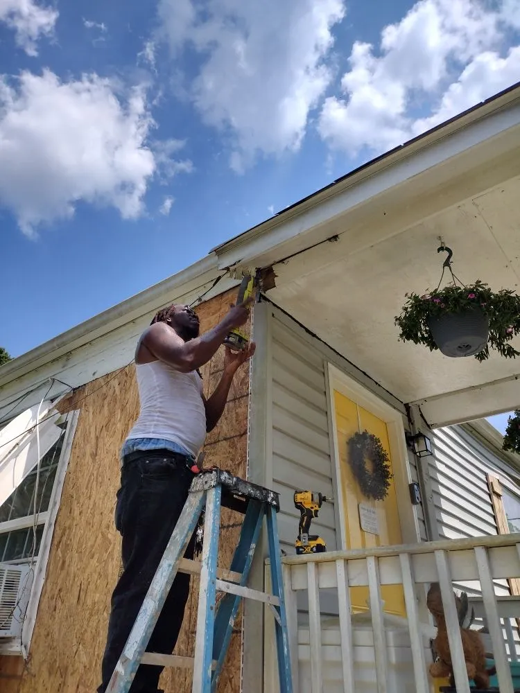 Trusted yard cleanup service experts serving Riverdale, GA - Green Clean Handyman Service