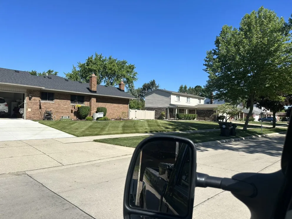 Custom yard maintenance experts serving Newport, MI - Green Clean Lawn Services