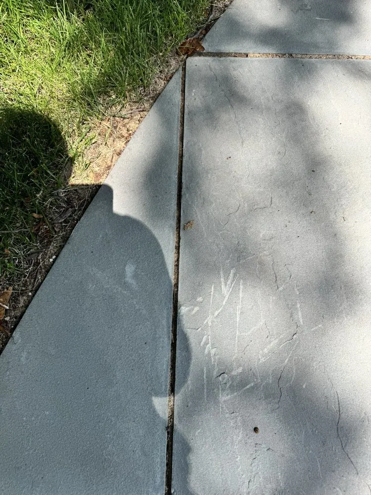 Custom yard maintenance for residential properties in Mundelein, IL by Green Concepts