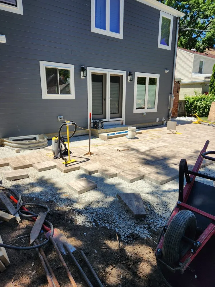 Expert lawn care service experts serving Skokie, IL - Green Concepts