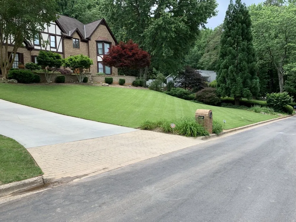 Local yard maintenance experts serving Atlanta, GA - Green Corners Landscaping