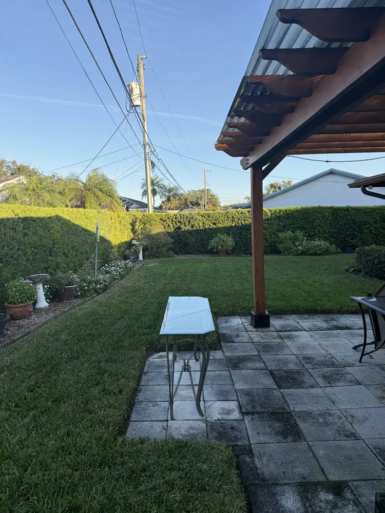 Top-rated yard cleanup service in Saint Petersburg, FL by Green Cut Lawn Care