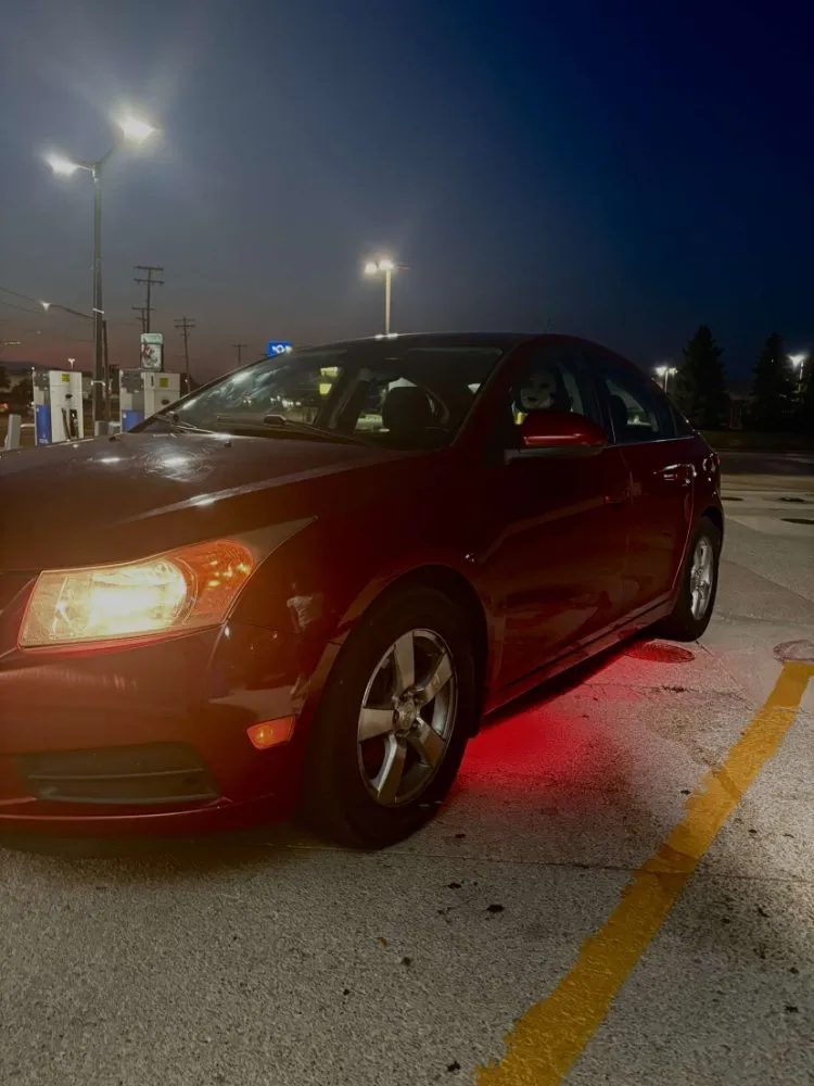 Local lawn mowing service for residential properties in Columbia City, IN by Green Cutz