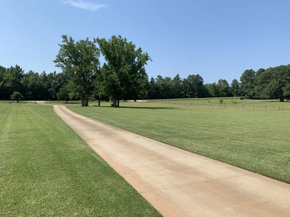 Professional lawn care service for beautiful yards across Spring Hill, TN - Green Cutz Lawn Care