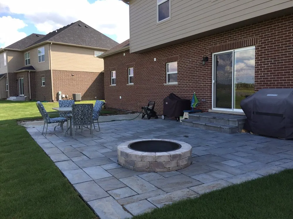 Custom garden landscaping in Bolingbrook, IL by Green Day Pro Landscaping
