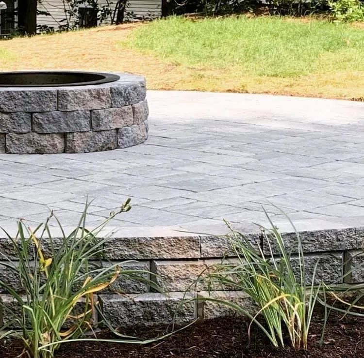 Expert lawn mowing service experts serving Concord, NH - Green Diamond Landscapes