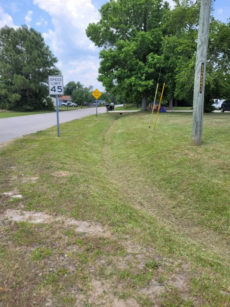 Local outdoor landscaping in Hubert, NC - Green Diamond lawn maintenance