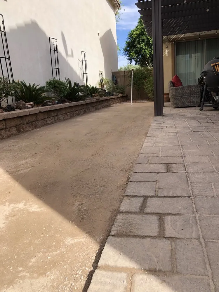Professional yard cleanup service experts serving Wenden, AZ - Green district management