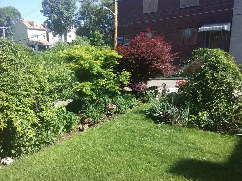 Trusted lawn mowing service for outdoor upgrades across Pittsburgh, PA - Green Dragon Labor Crews