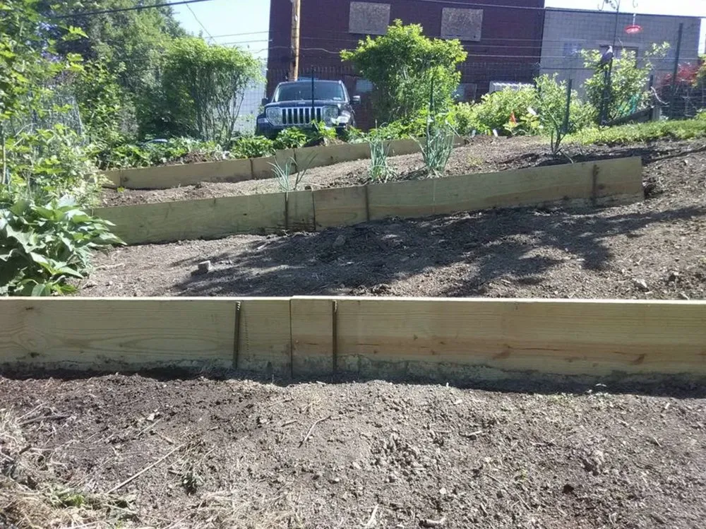 Custom outdoor landscaping in Pittsburgh, PA by Green Dragon Labor Crews