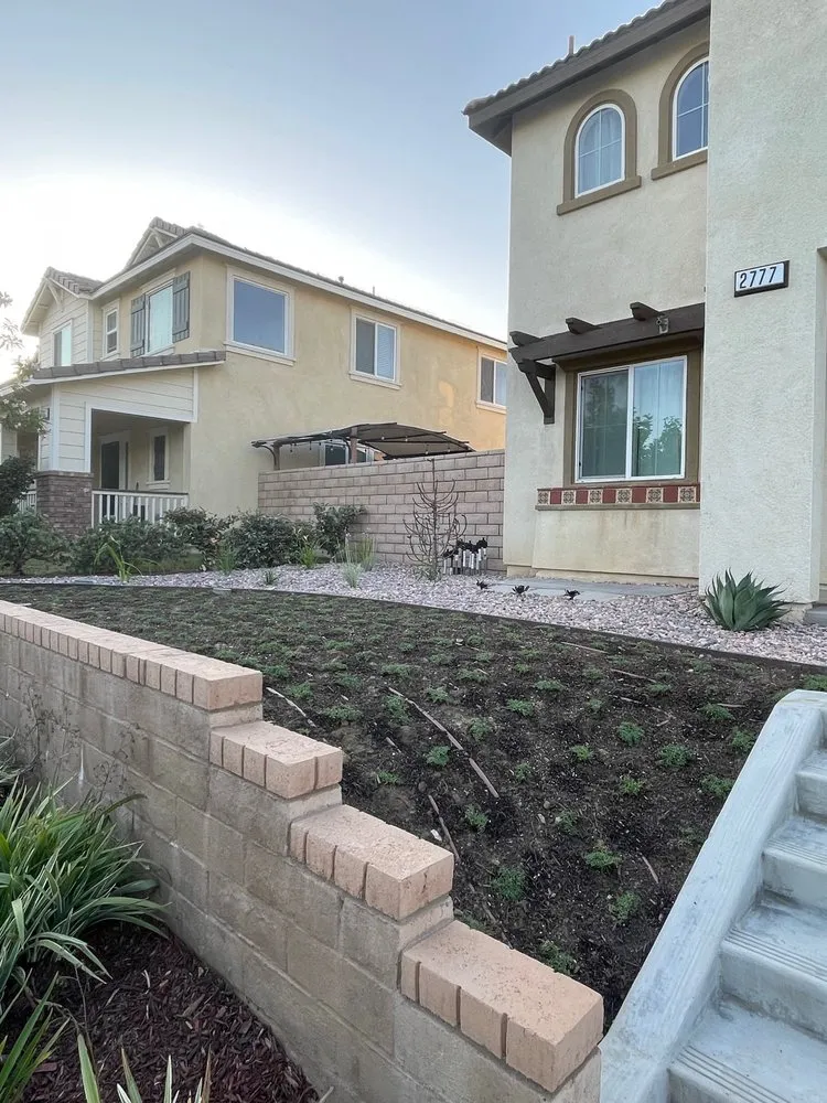 Reliable outdoor landscaping experts serving Fontana, CA - Green Dream landscape