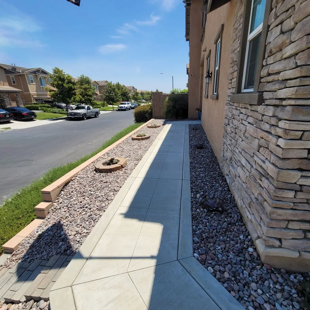 Trusted lawn care service in Fontana, CA by Green Dream landscape