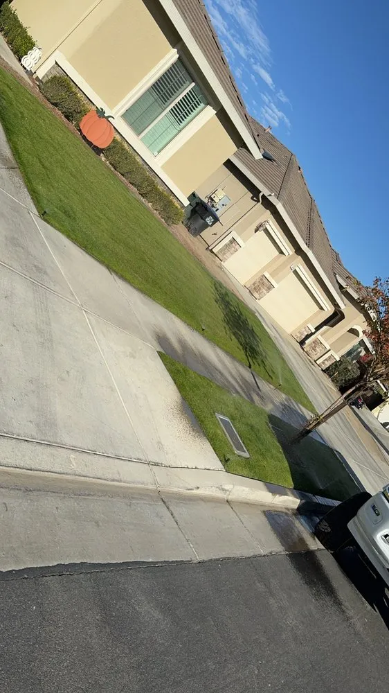 Affordable outdoor landscaping experts serving Tulare, CA - Green Dream Landscape Maintenance