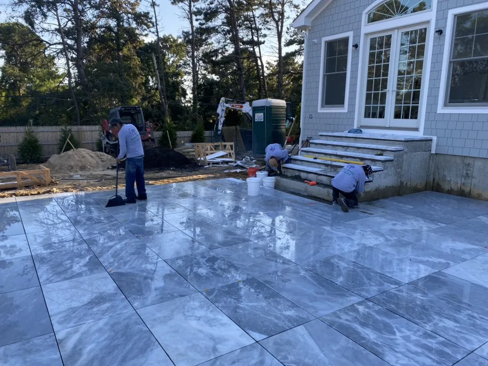 Custom lawn care service experts serving Hamptons Bay, NY - Green Dream Landscapes
