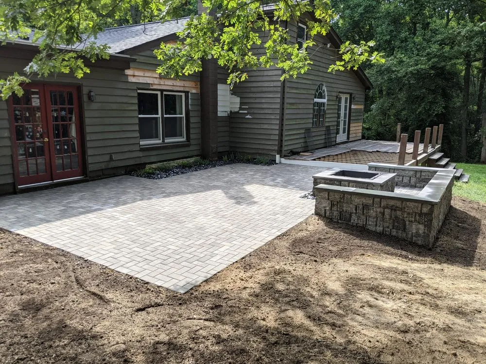 Expert lawn mowing service in Richmond, VA - Green Dream Landscaping and Snow Removal