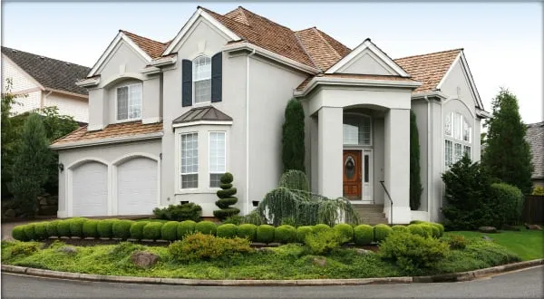 Trusted yard cleanup service for homes in East Berlin, PA by Green Dreamers Lawn And Tree Care