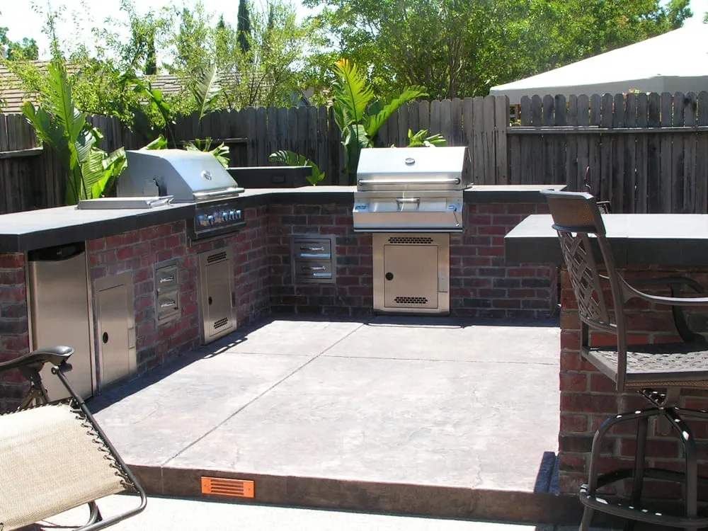 Professional landscape design for year-round maintenance in Vacaville, CA by Green Dreams, Inc