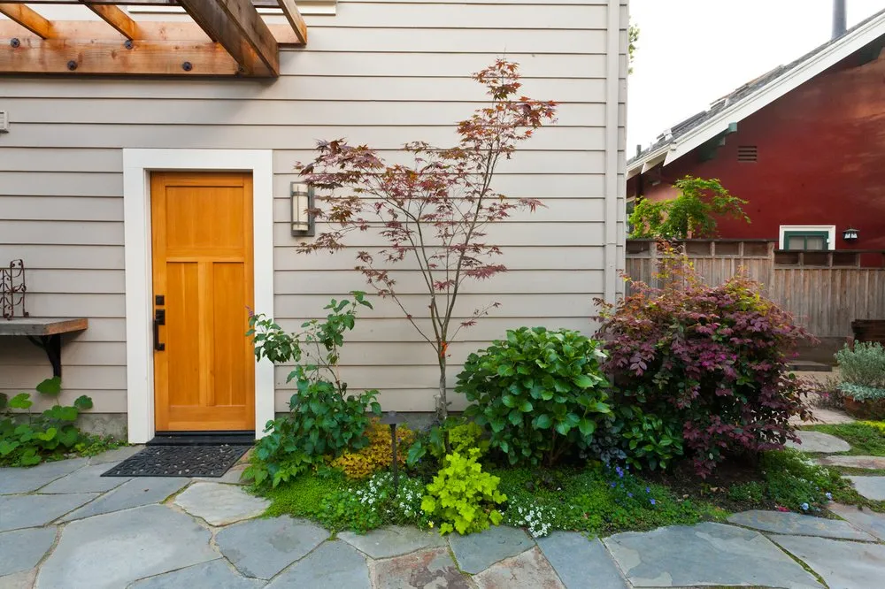 Top-rated yard maintenance experts serving San Francisco, CA - Green Earth Gardeners