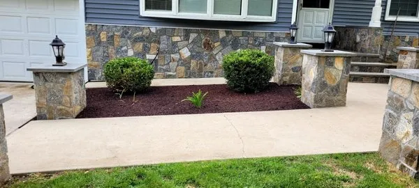 Green Earth Gardening & Lawn Care Service Logo