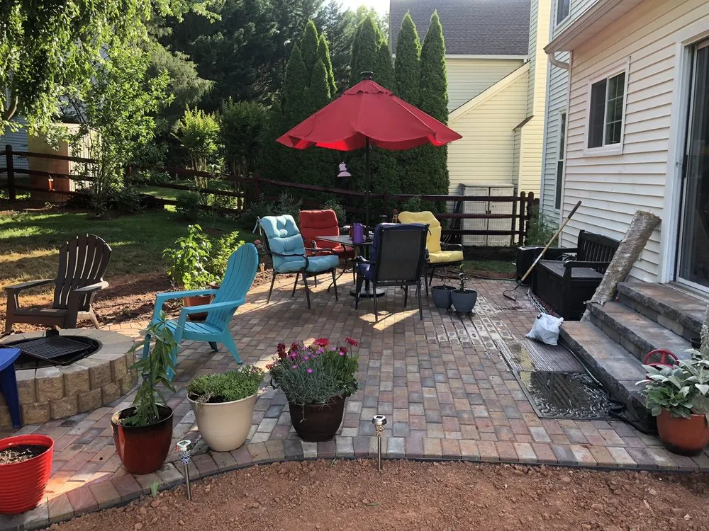 Affordable lawn mowing service for beautiful yards in Hamilton, VA by Green Earth Gardens