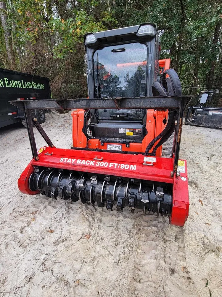 Professional yard maintenance experts serving Okatie, SC - Green Earth Land Shapers