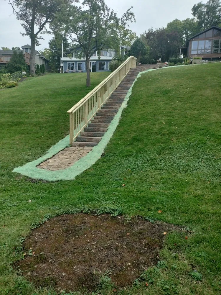 Custom outdoor landscaping in Round Lake Beach, IL - Green Earth Landscape & Hardscape