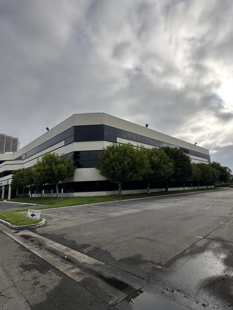 Custom lawn care service in Upland, CA by Green Earth Landscapes and Tree Service