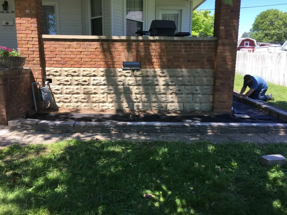 Reliable landscaping services experts serving Hurricane, WV - Green earth landscapes