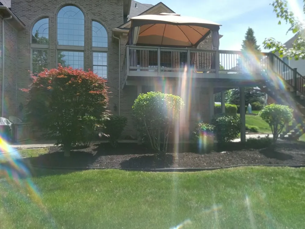 Top-rated landscape design in Garden City, MI by Green Earth Landscaping