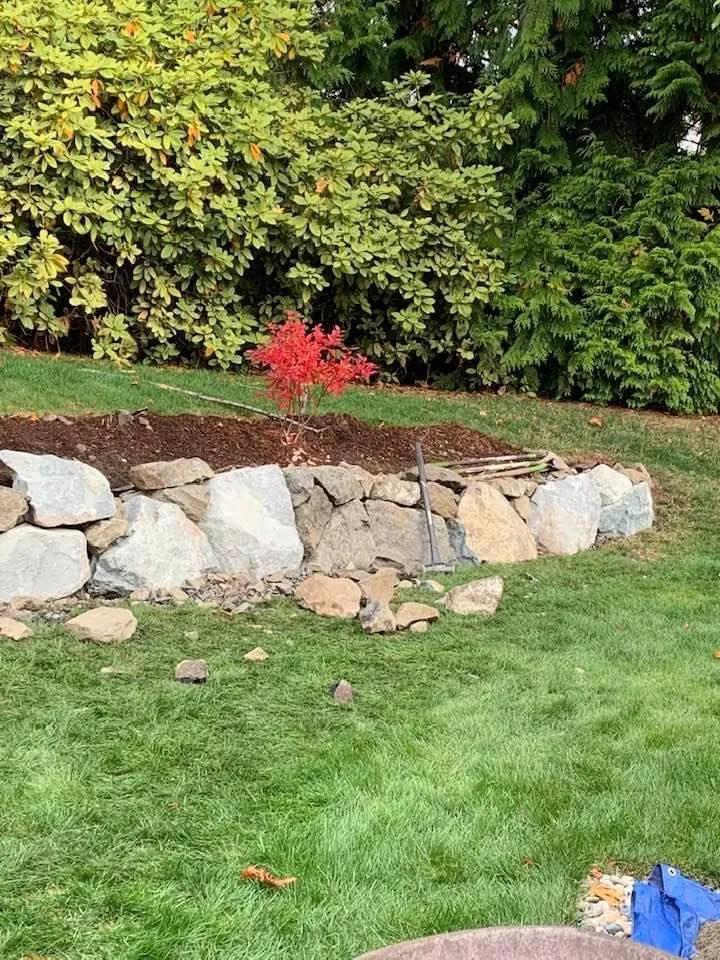 Custom garden landscaping for outdoor upgrades in Seattle, WA by Green Earth Landscaping Service