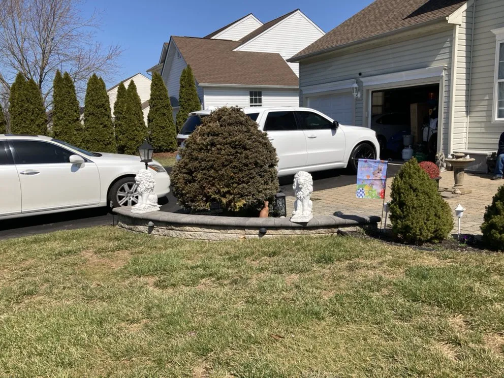 Top-rated residential landscaping in Newark, DE by Green Earth