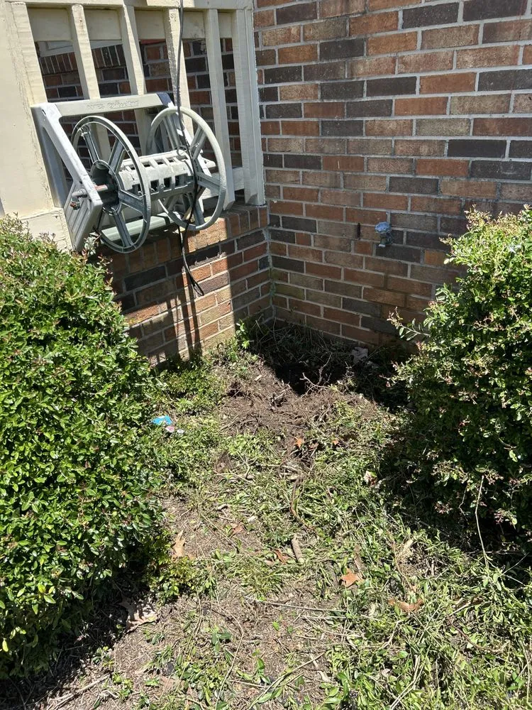 Expert lawn mowing service experts serving Fayetteville, NC - Green Edge Lawn Care & Drip Clean Power Wash