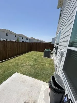 Green Edge Lawn Care Logo