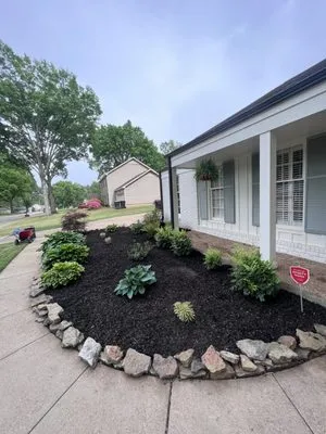 Green elite Landscape & Lawn Logo