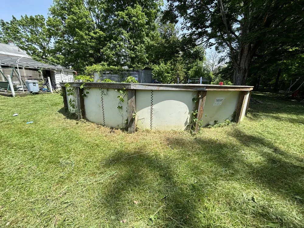 Top-rated lawn mowing service experts serving Fort Edward, NY - Green Elite Property