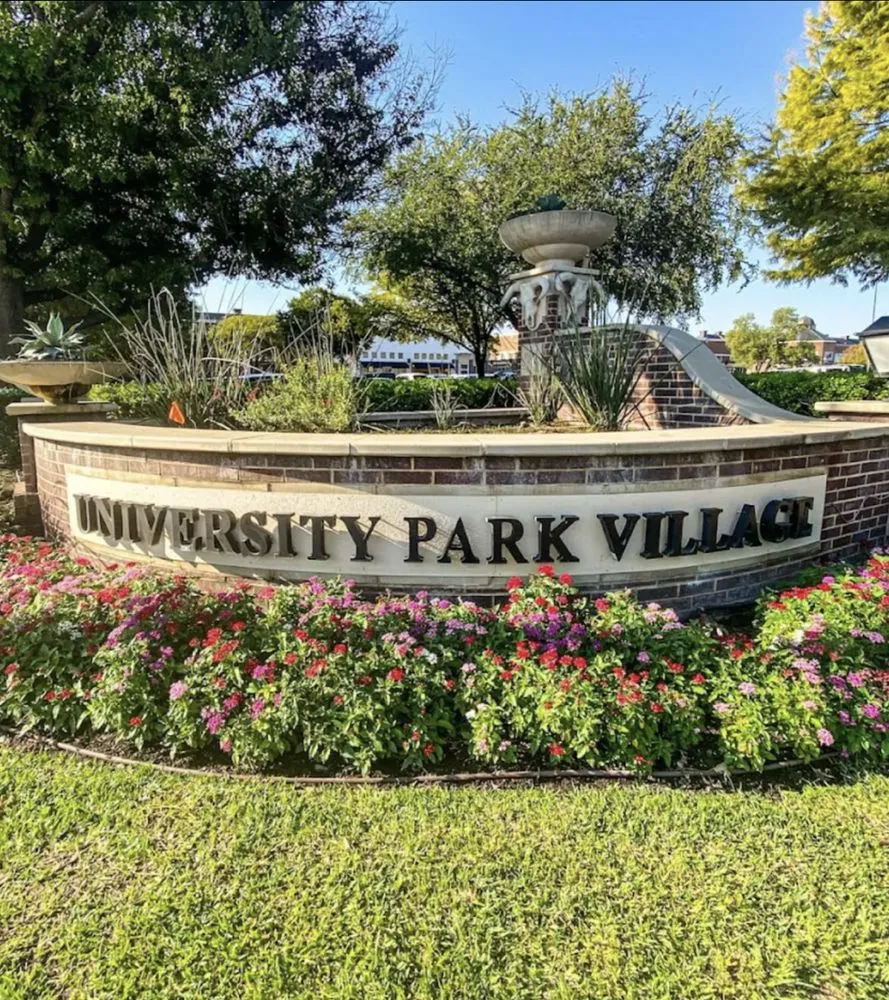 Professional garden landscaping experts serving Carrollton, TX - Green Empire Landscaping